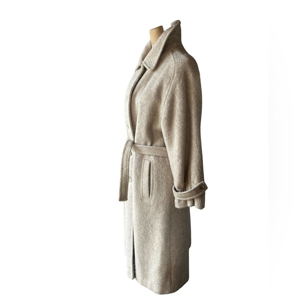 Vtg. 1980s Forecaster of Boston Elegant Beige Wool Blend Coat w/Belt size 15/16 - Picture 3 of 15